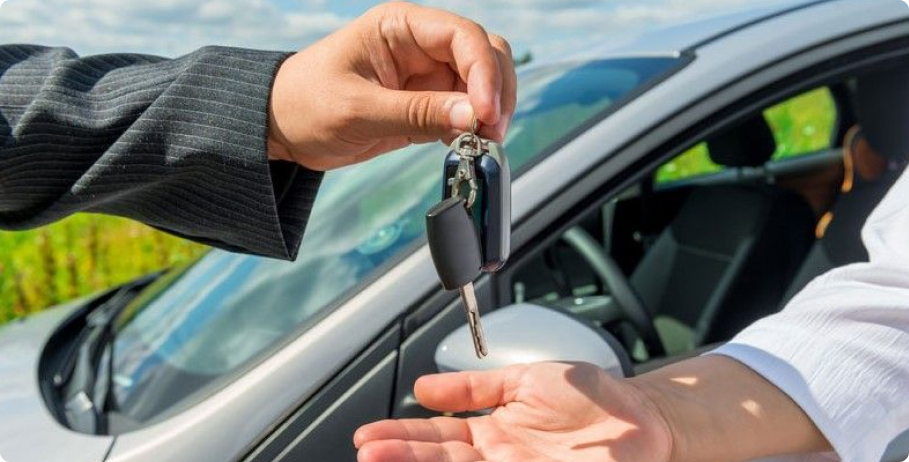 A guide to location based car rental in tourist cities. Learn tips for easy, fast and comfortable transportation with the best rental points.